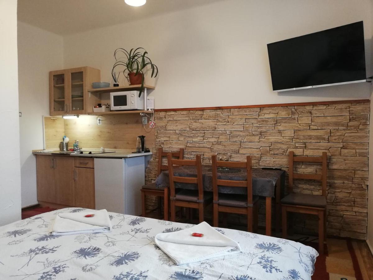 Penzion V Hajku Vřesina Extérieur photo